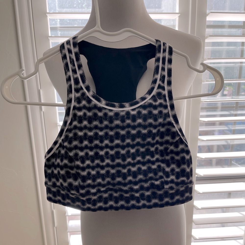 Lululemon bra 4